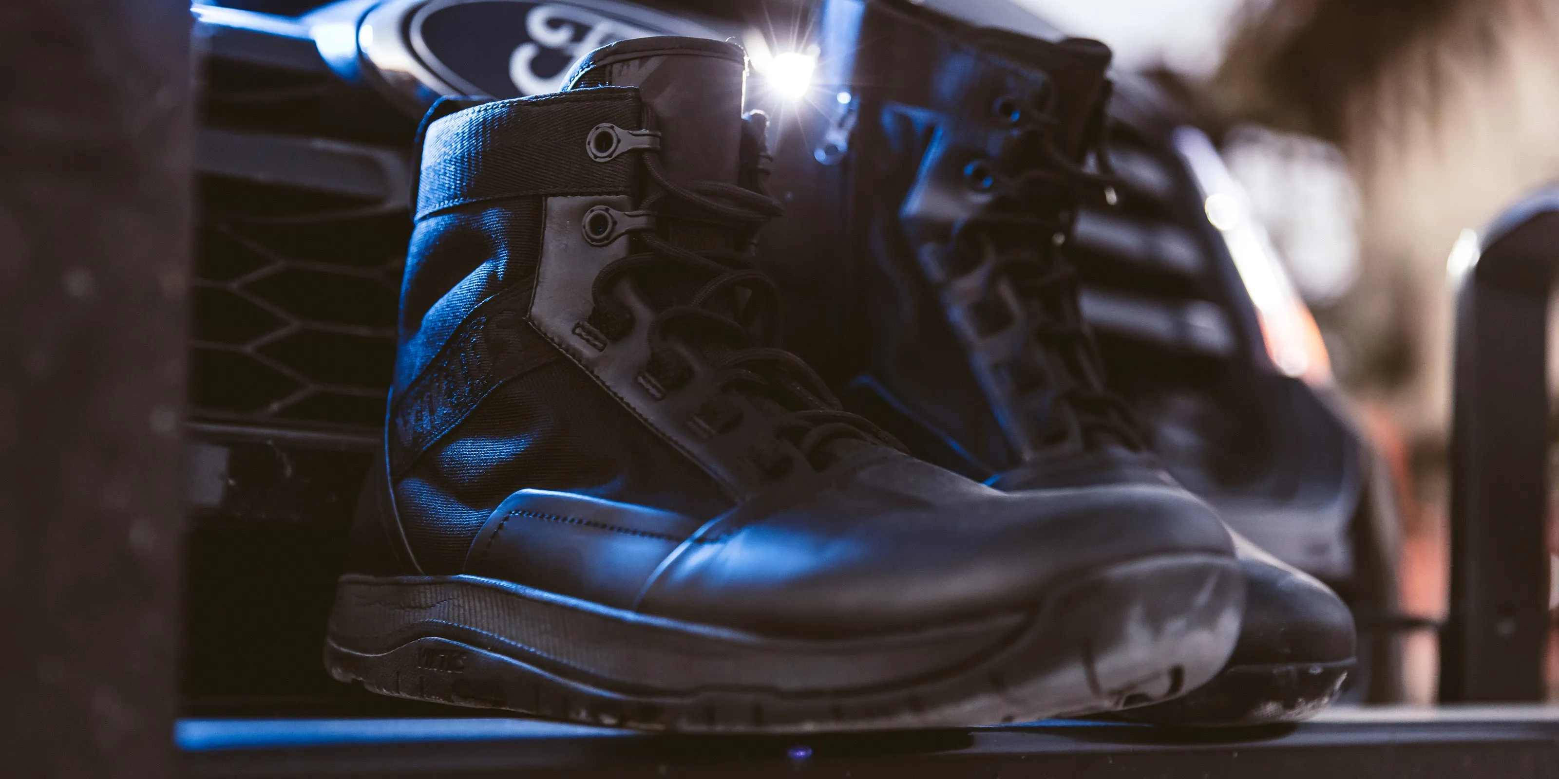 Armory Mid Side-Zip Boot