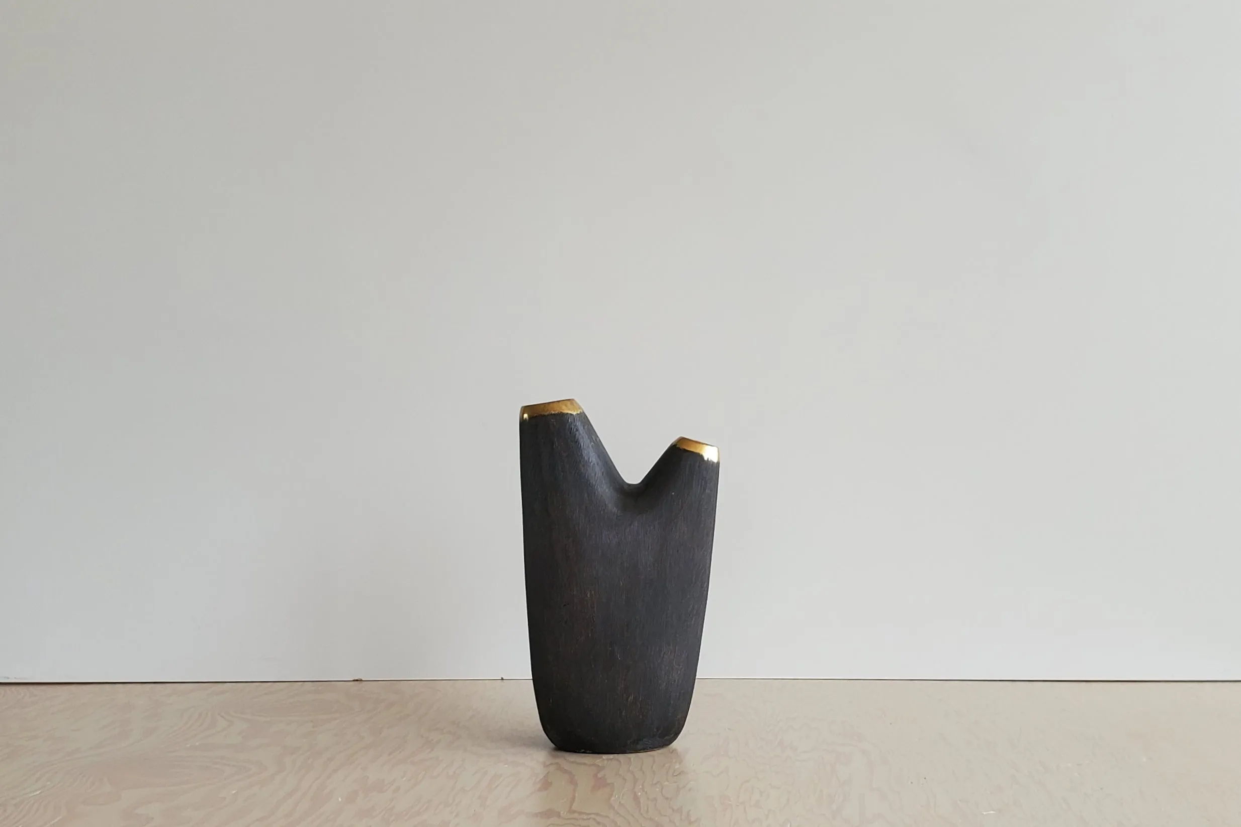 Aubock Vase 3794 - "Aorta Vases"