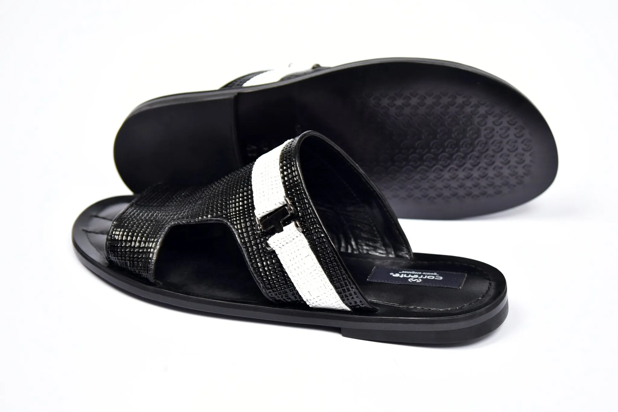 Corrente Perforated Calfskin Sandal Black