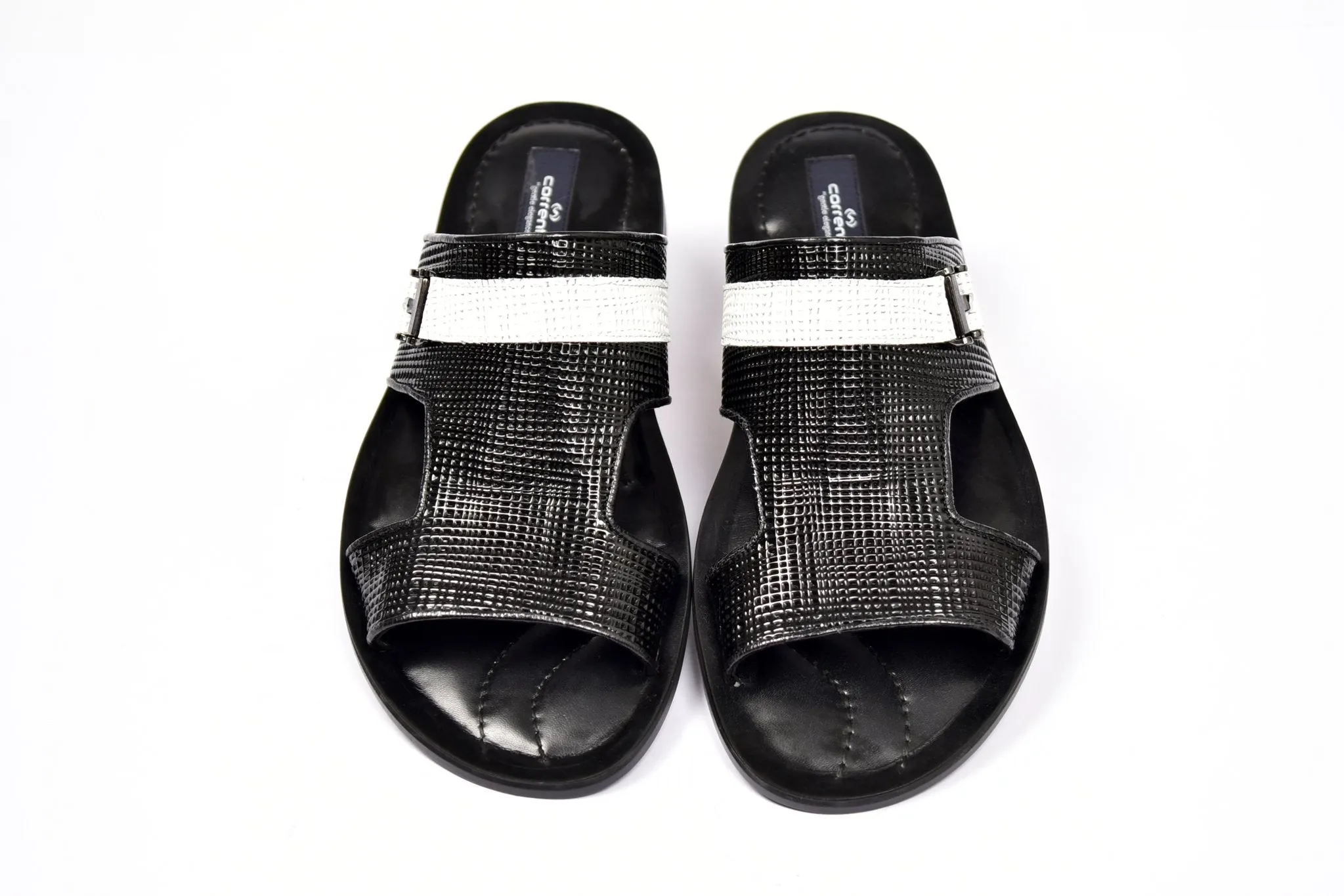 Corrente Perforated Calfskin Sandal Black