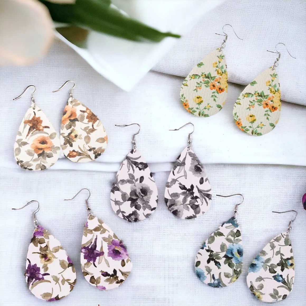 Floral Earrings - Floral Jewelry, Flower Earrings, Boho Chic, Floral Pattern, Springtime, Handmade Earrings