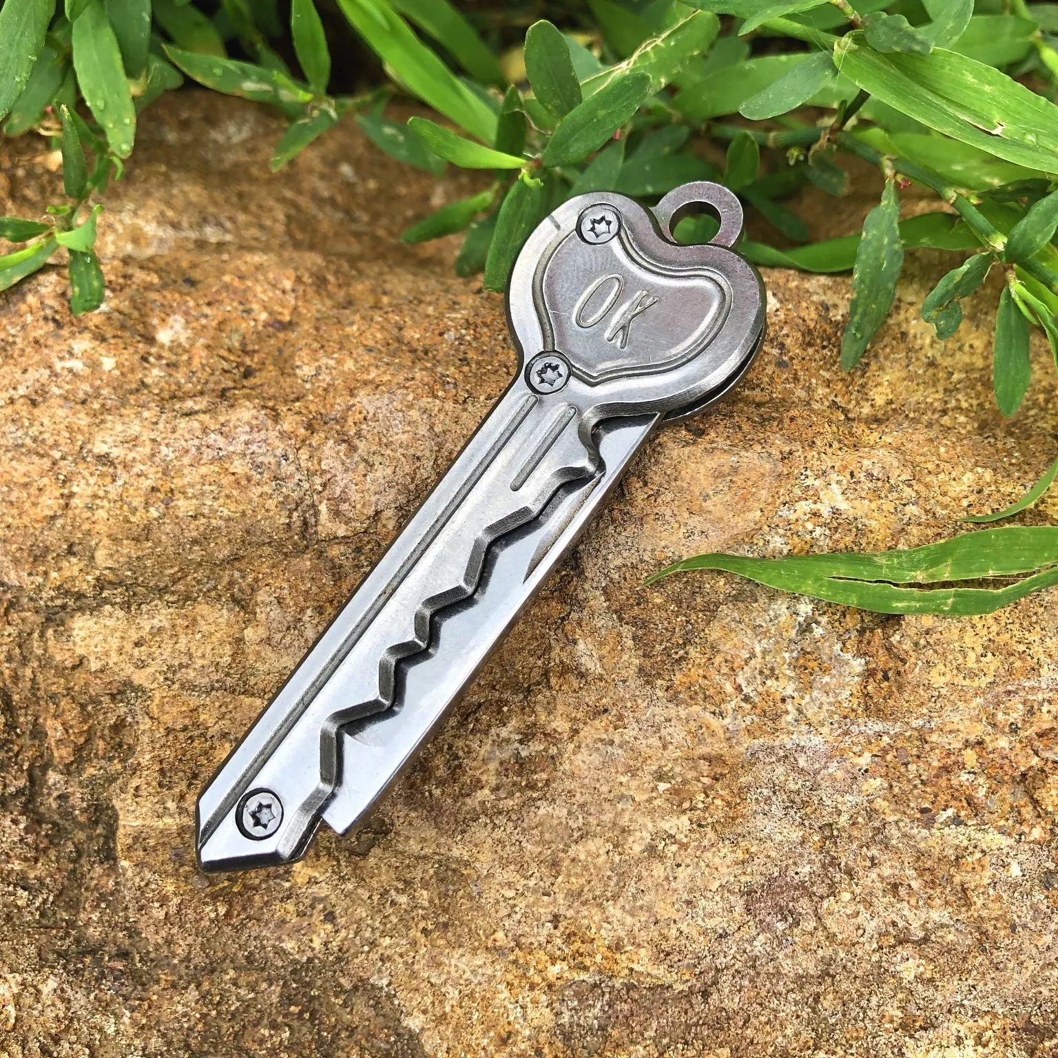 Heart Key Knife with Hidden Blade Self Defense Keychain