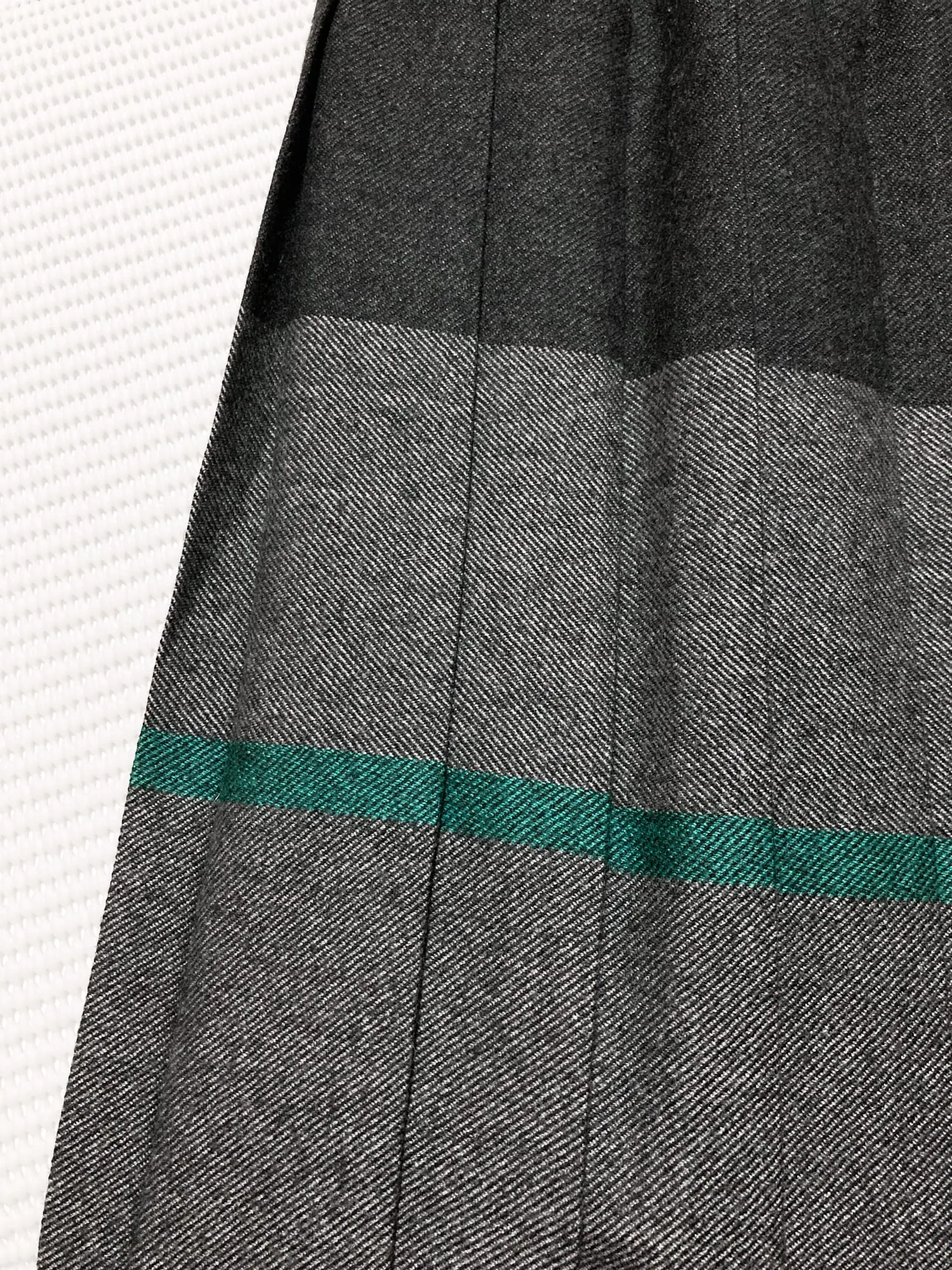 Inoue Pleats Co grey wool pleated skirt with teal accents