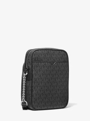 Jet Set Travel Medium Logo Crossbody Bag