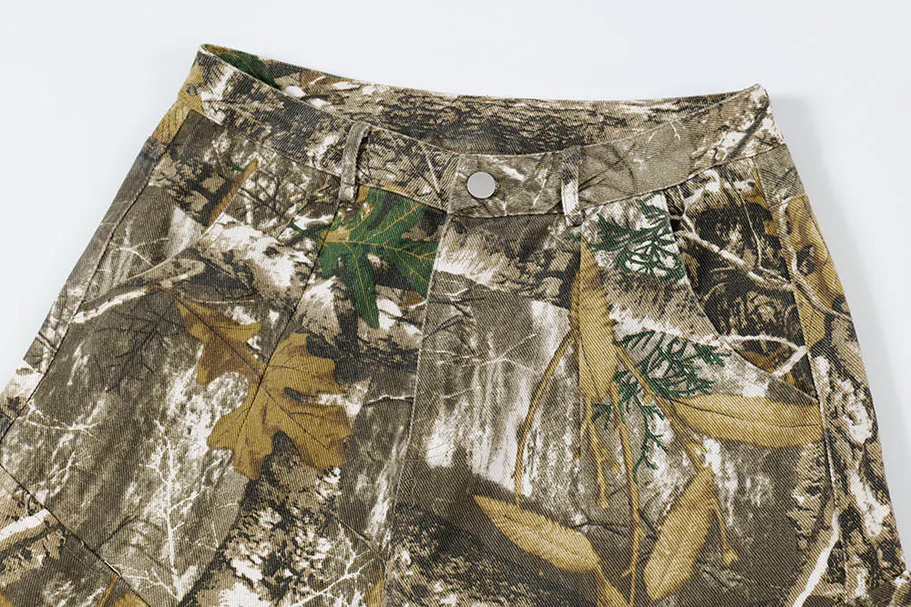 Leaf Print | Big Pocket Camouflage Shorts