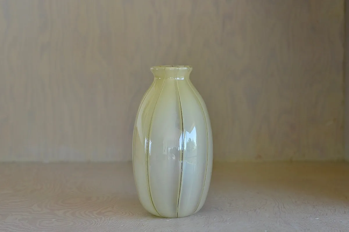 Robin Mix Onion Skin Vase in Small