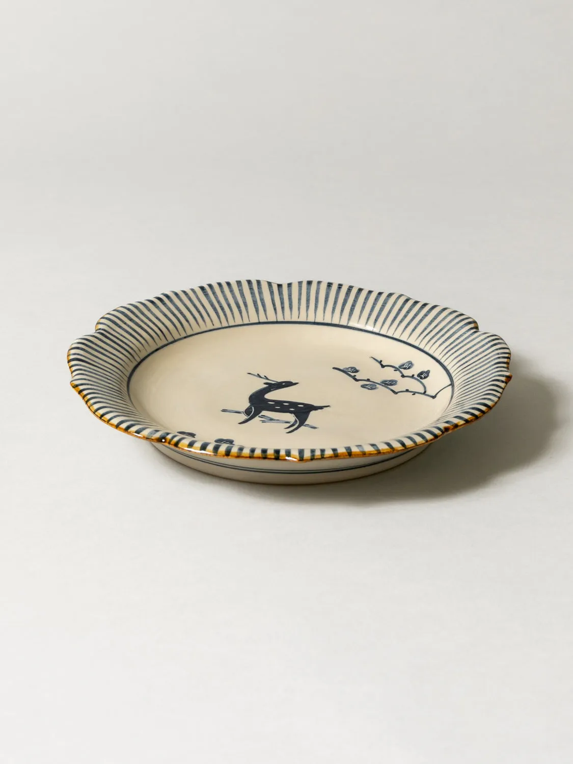 Round Flower Plate - Deer