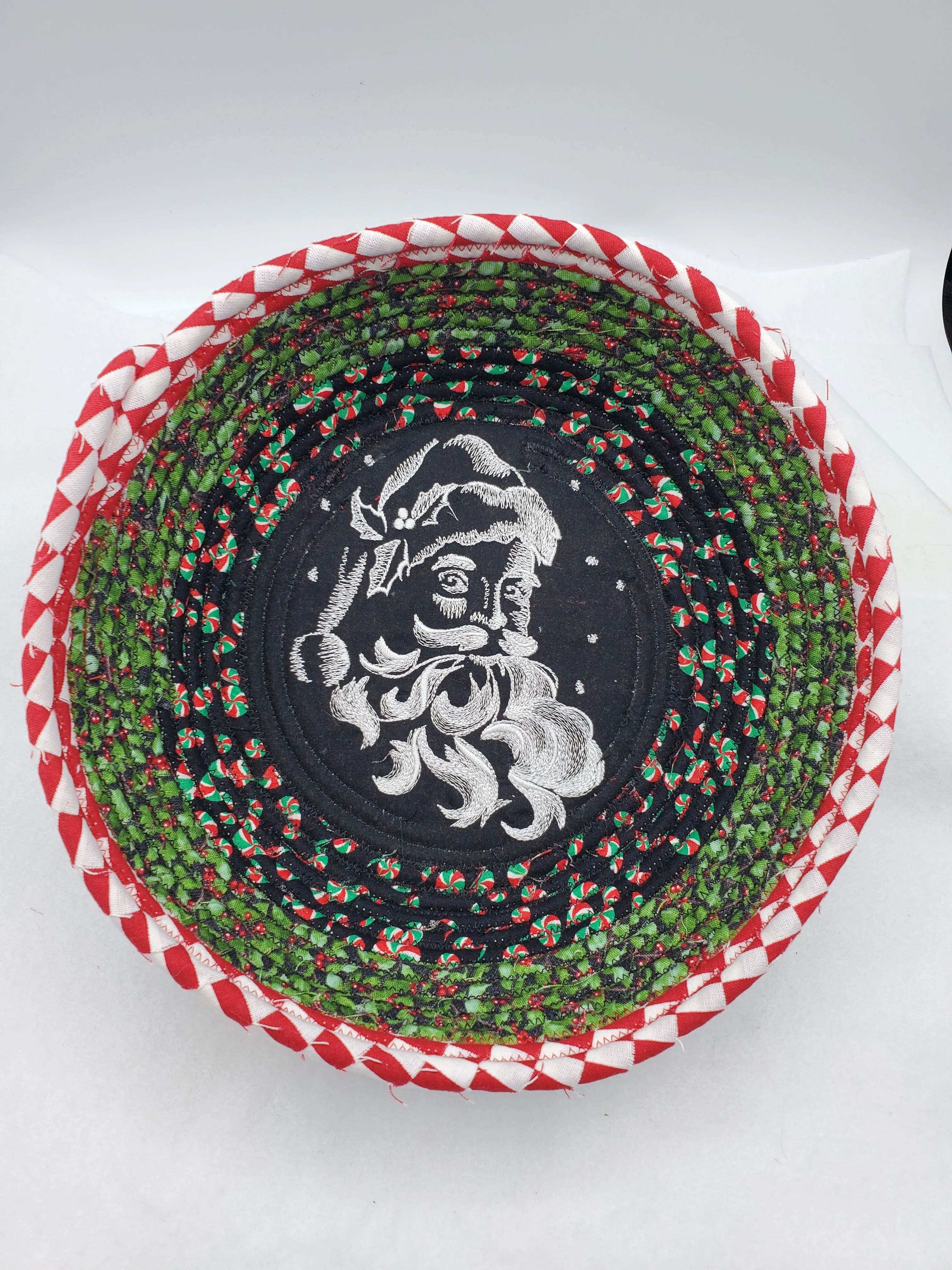 Santa Rope Bowl