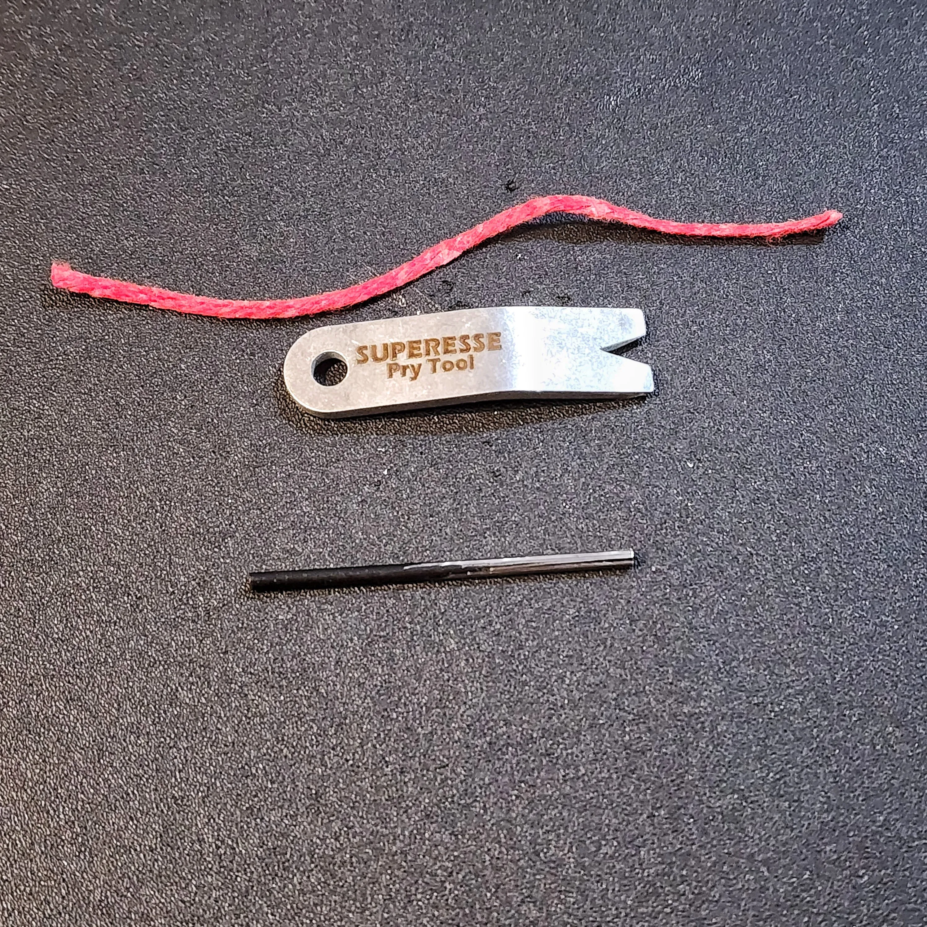 Superesse Micro Task Tool (S-MTT): EDC Pry Implement